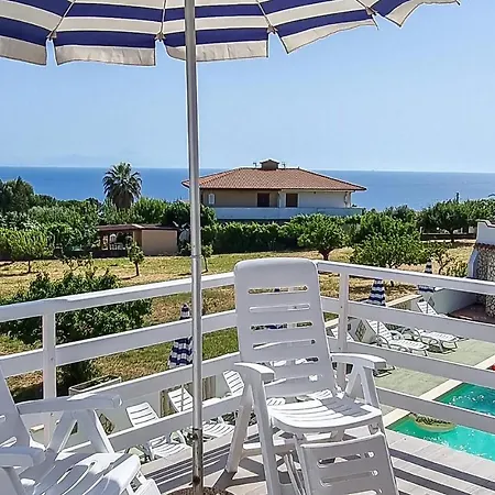Stunning Home In Ricadi With Wifi Holiday home